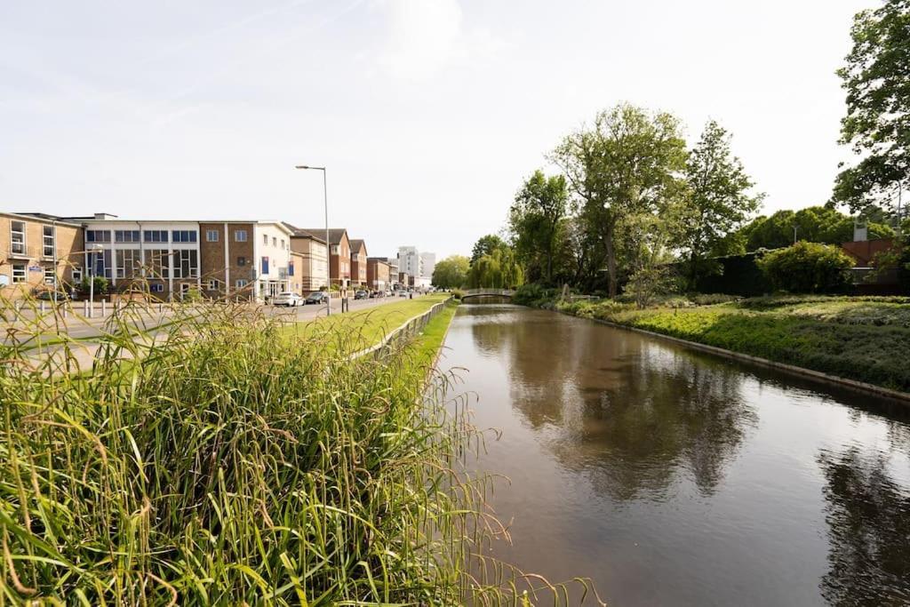 Hemel Apartments - Riverside Retreat Hemel Hempstead Buitenkant foto